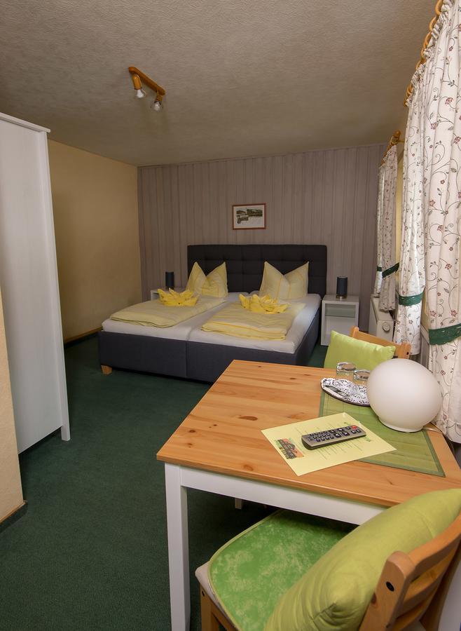 Pension Immergruen Kurort Jonsdorf Exterior foto